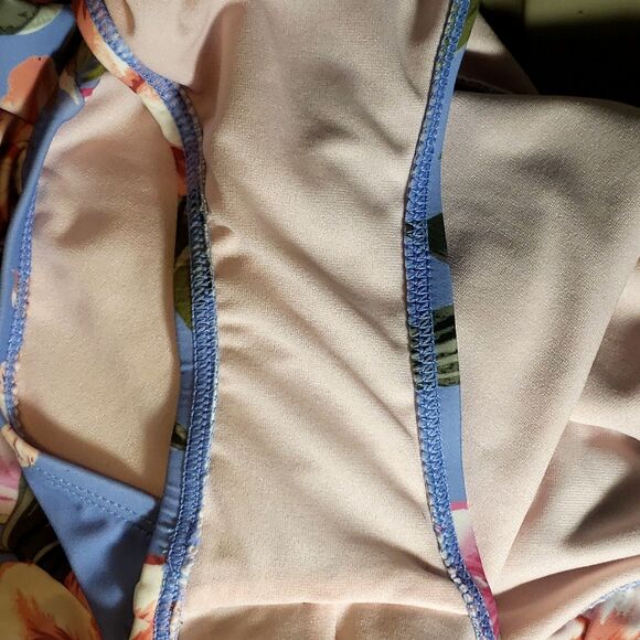 Kona Sol Over The Shoulder Ruffle High Coverage One Piece Swimsuit Medium NWT - Picture 9 of 9